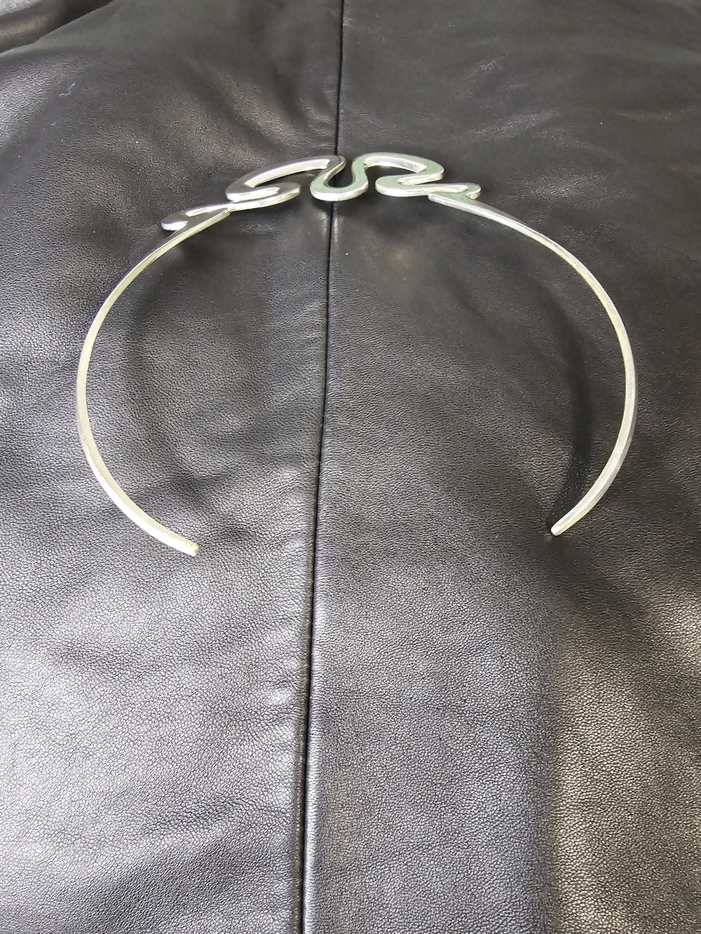 Dominique Dinouart Sterling Silver Wave - Modern Women’s Jewelry - Picture 6 of 8